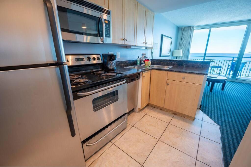 فيلا 7Th Floor! Modern Building, Direct Oceanfront View شاطئ ميرتل المظهر الخارجي الصورة